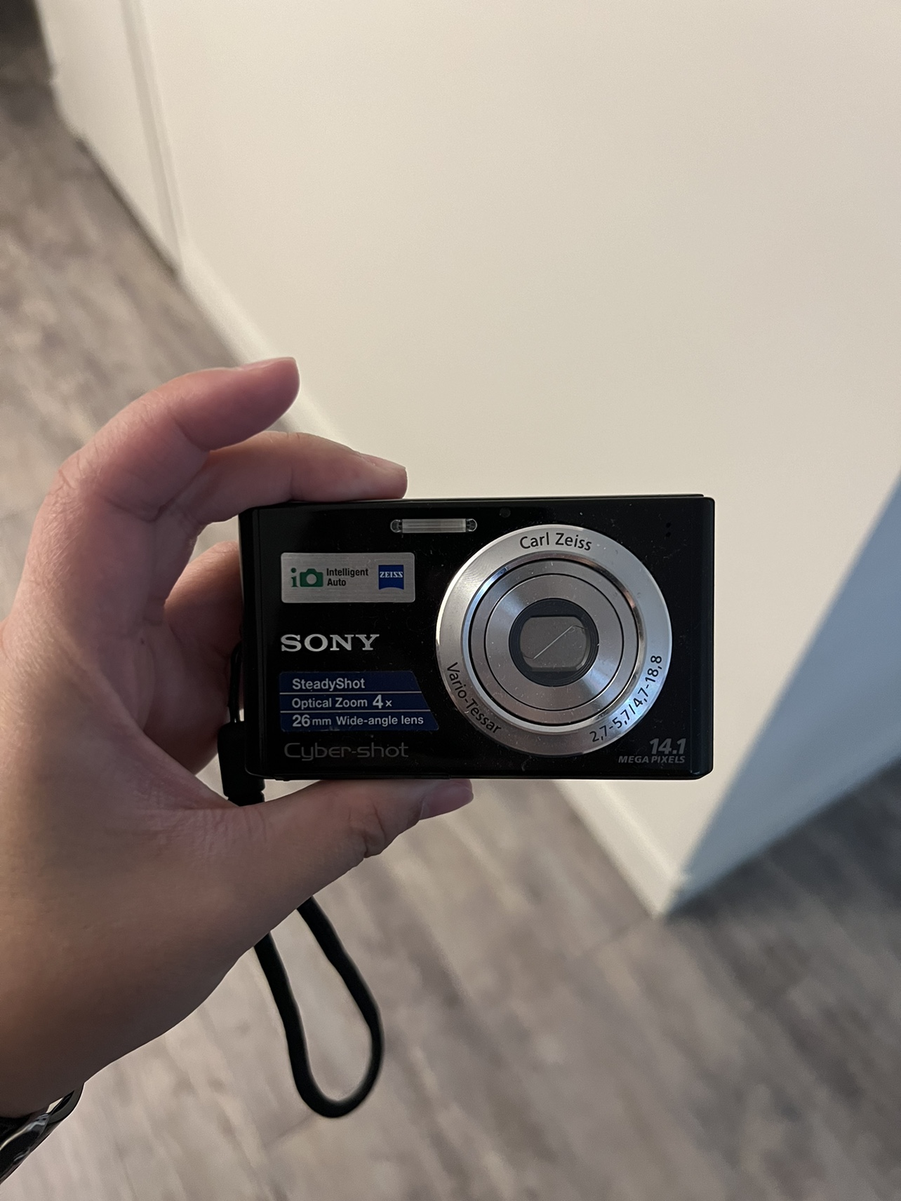Sony Cybershot DSC-W330 Digital Camera 14.1mp