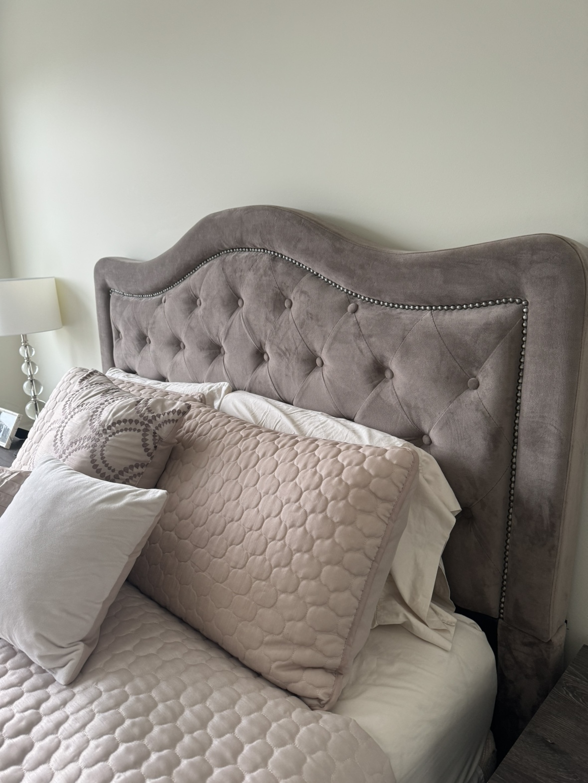 Queen Size Bed Frame - photo 2