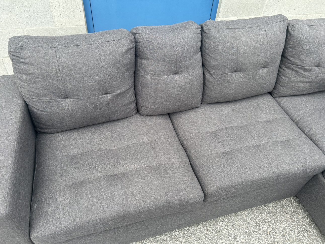 FREE DELIVERY• GREY SECTIONAL COUCH / SOFA w/ STORAGE+CUPHOLDERS - photo 5