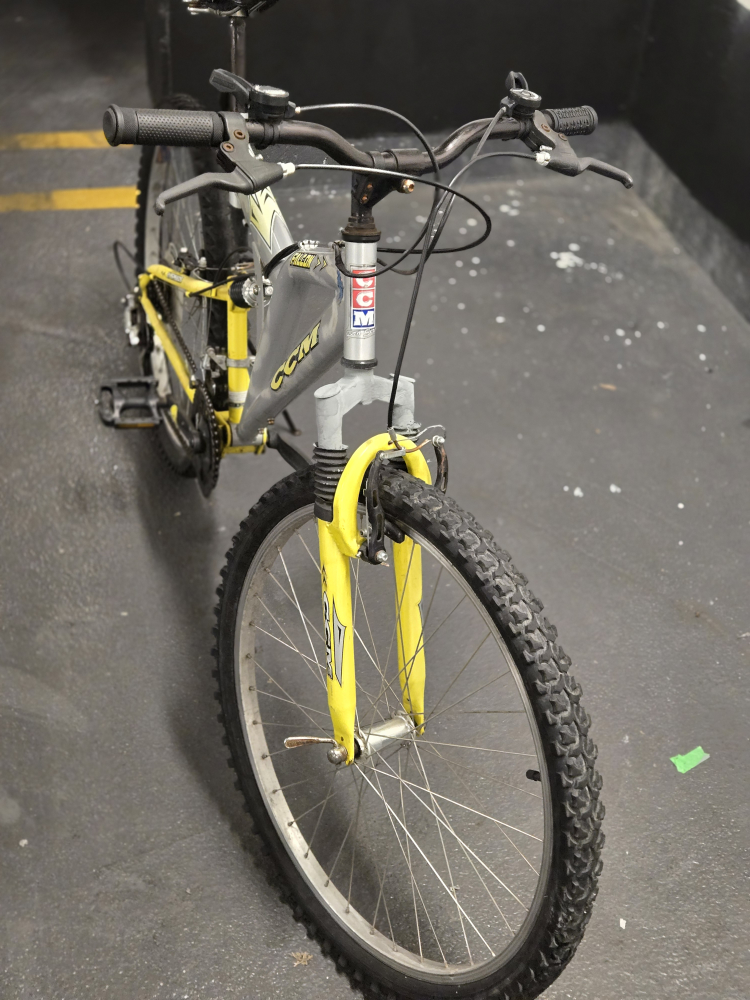 CCM 21 speeds bike - 26”tire image indicator(5)