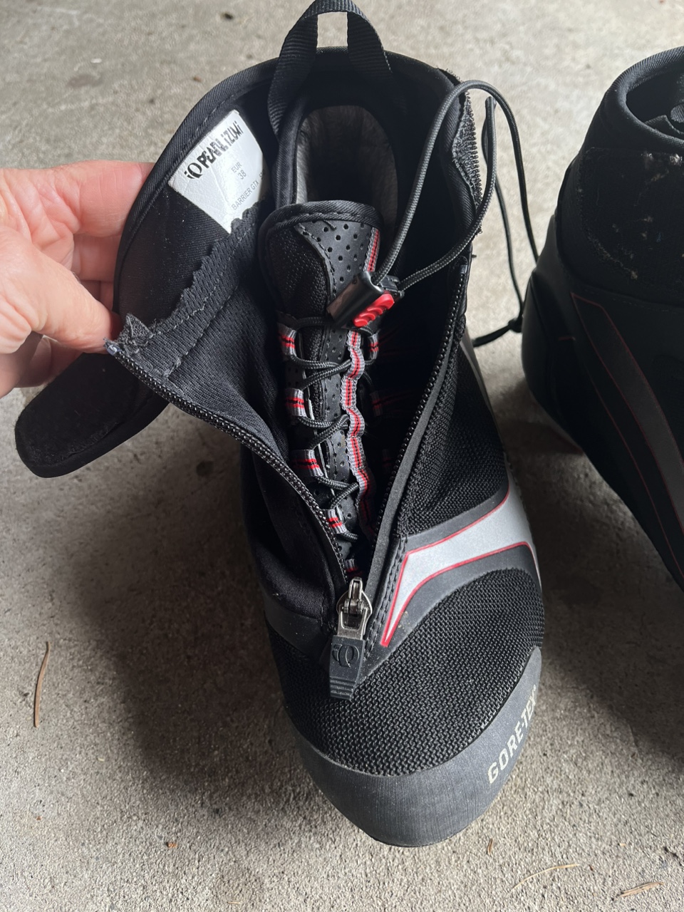 Pearl Izumi Cycling Boots-size 6.5 women’s image indicator(2)