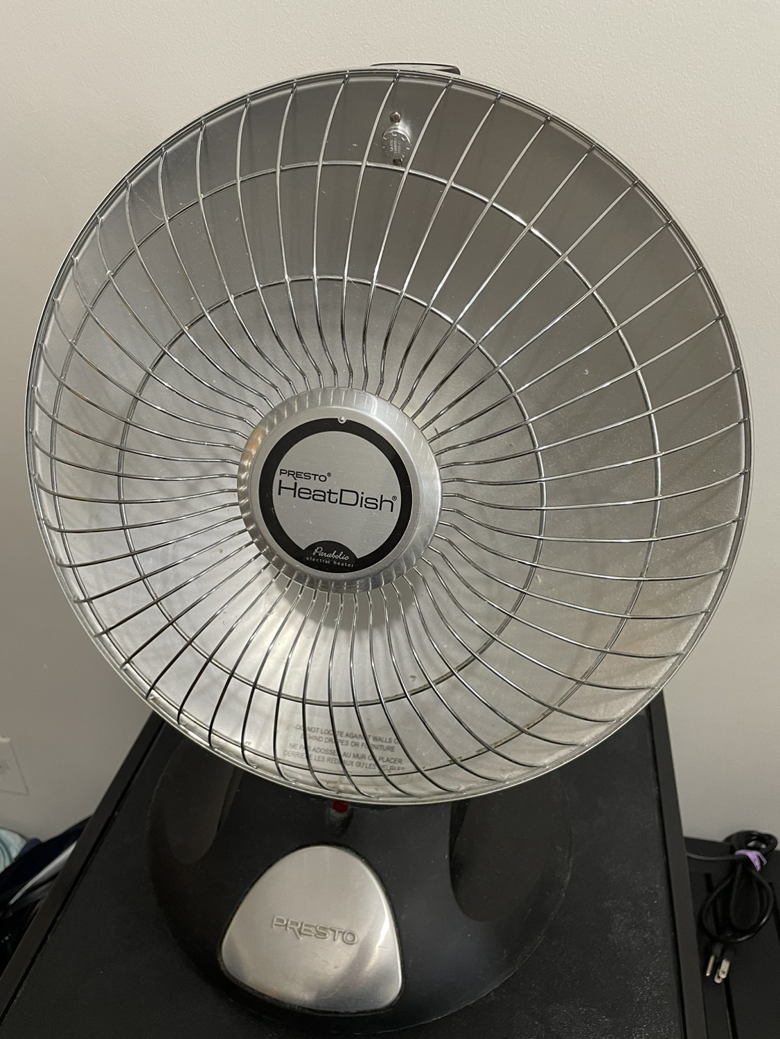 (Moving Sale) Presto HeatDish Electric Heater image indicator(2)