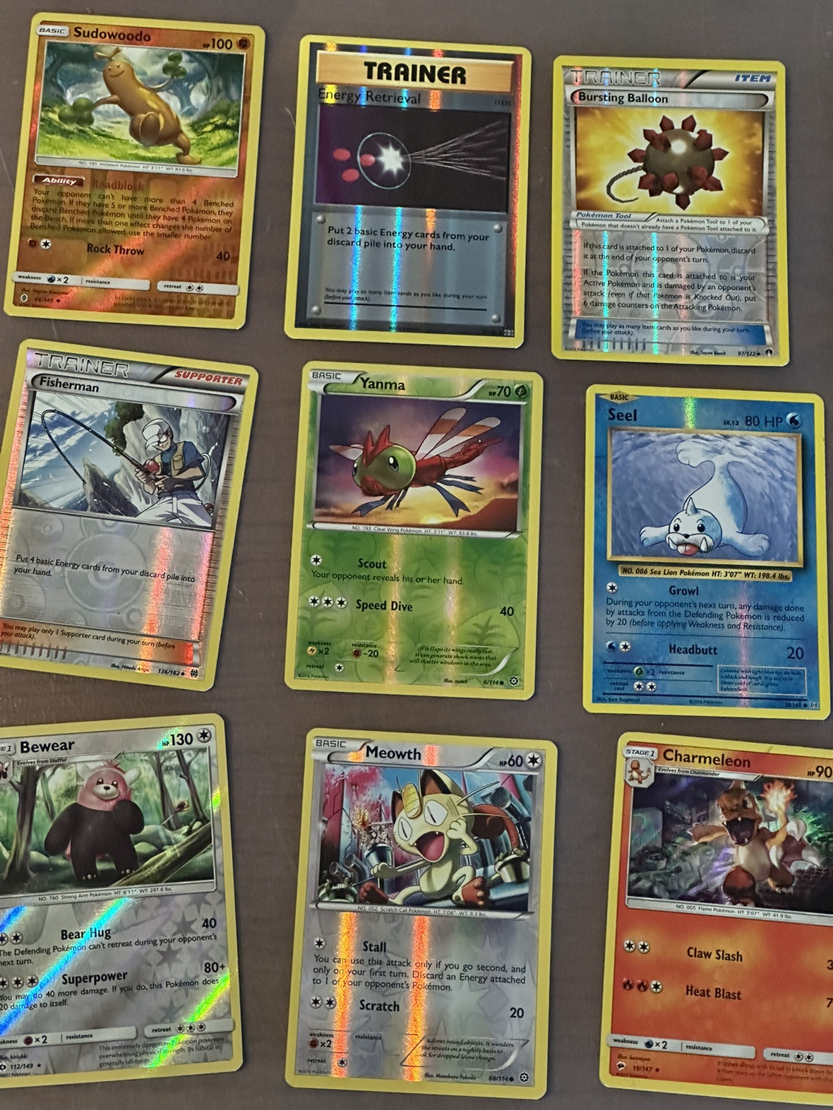 Bundle of more than 350 Pokemon cards with 6 vintage cards image indicator(8)