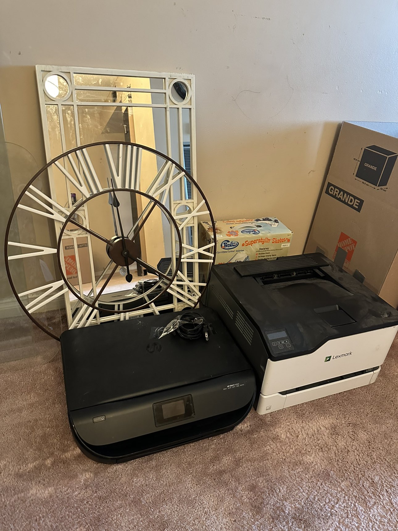 FREE STUFF PRINTER CLOCK ROLLERBLADES MIRROR - photo 3