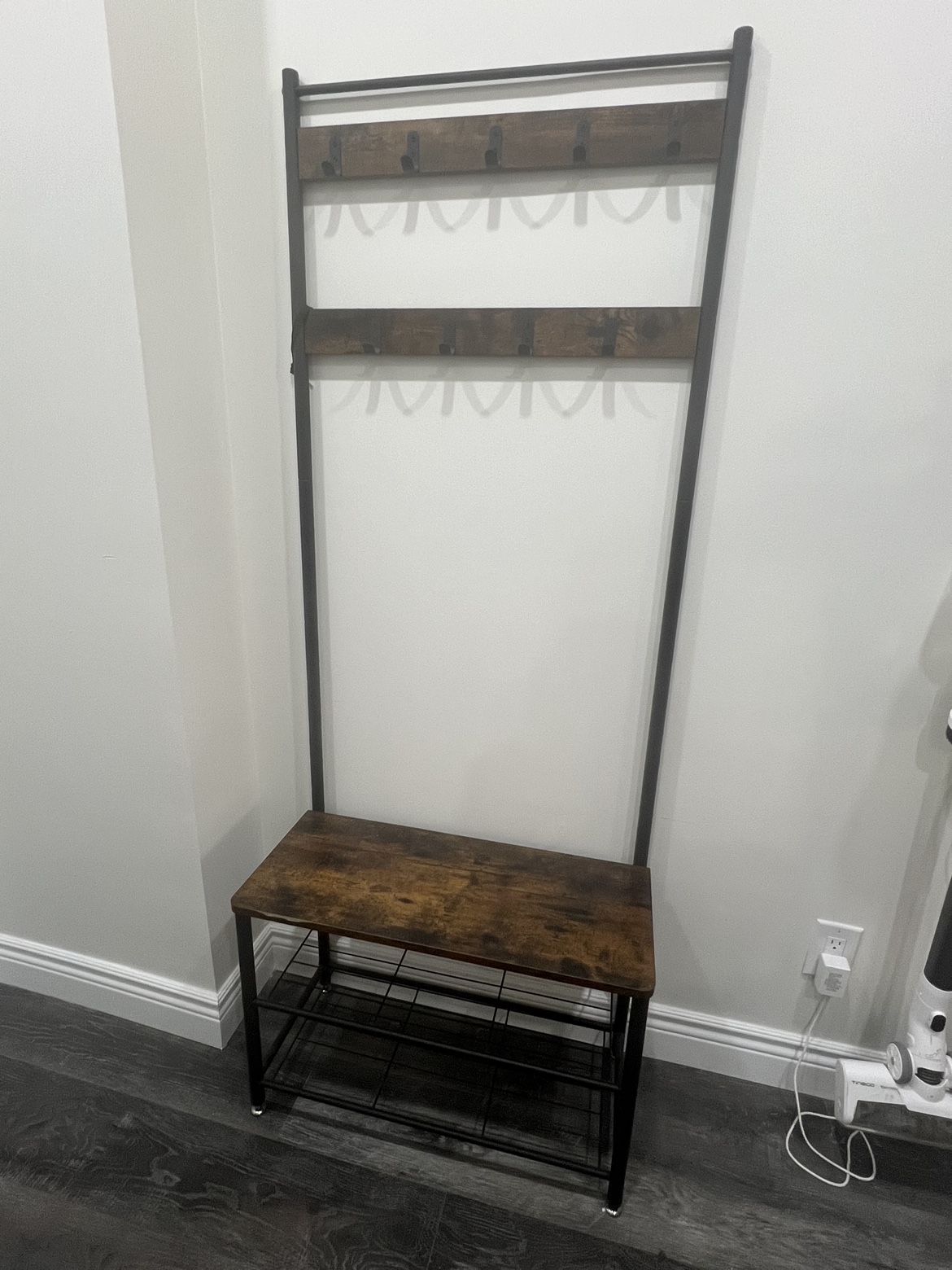 Coat hanger with show rack