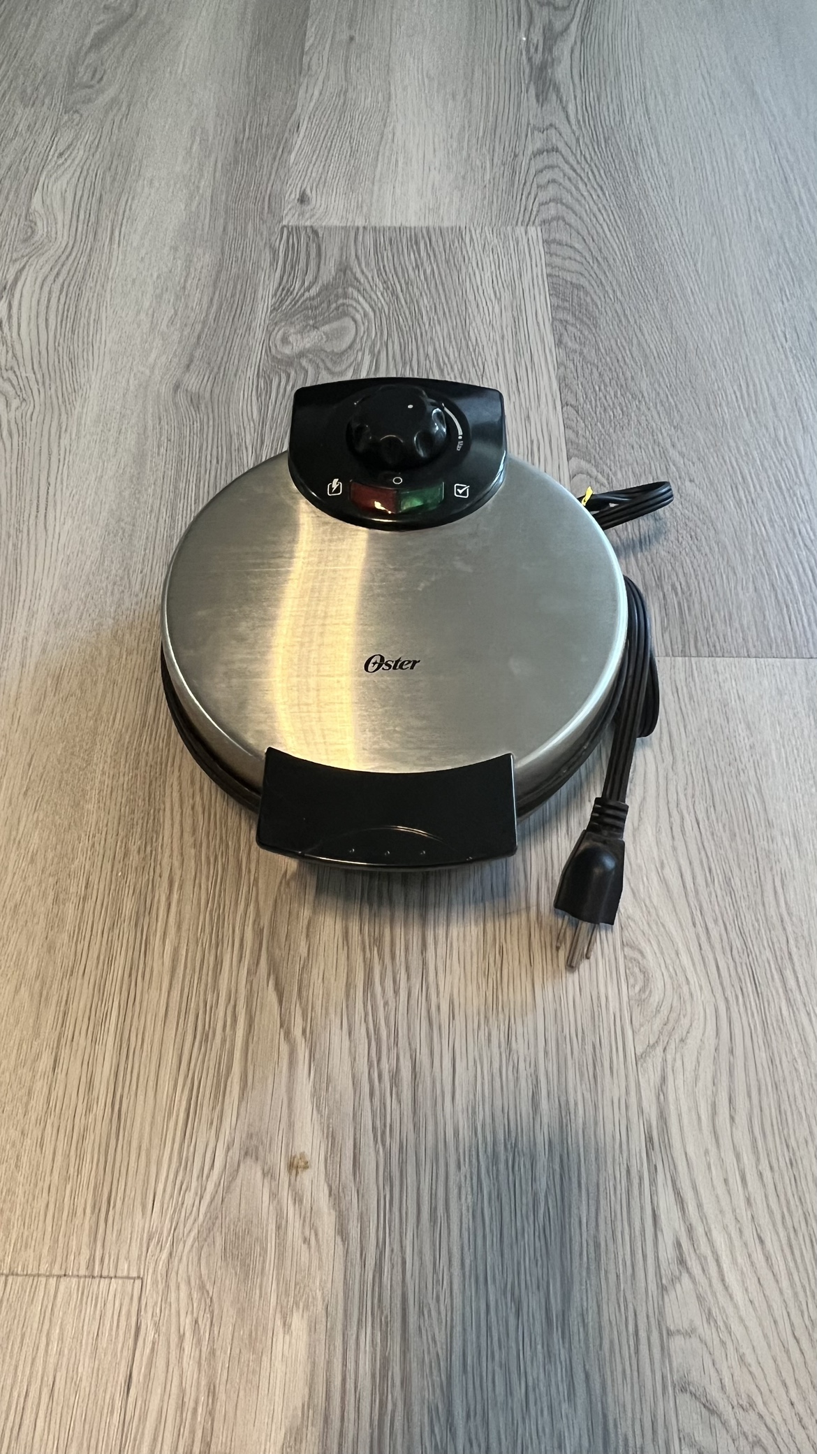Waffle maker