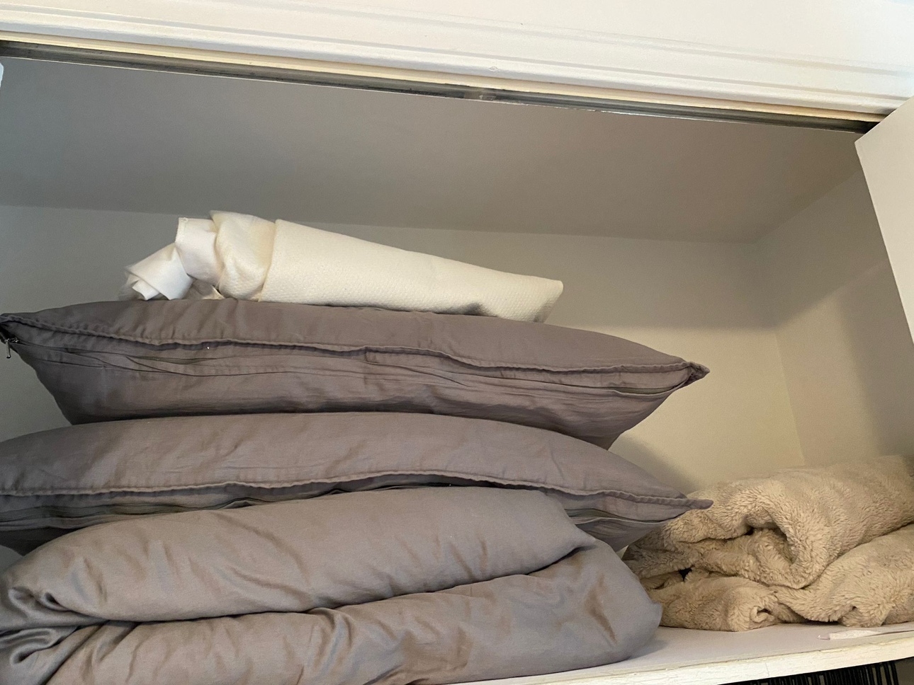 Duvet cover+Pillows (king size) + Blanket - photo 2