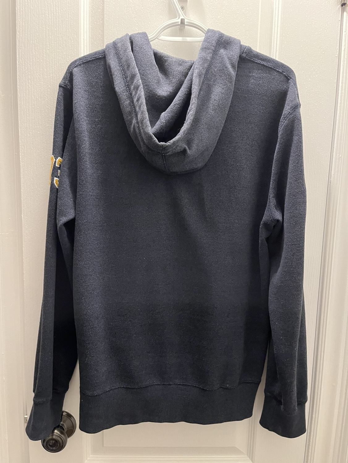 Men’s Roots Camp Hoodie (size S) #freecycle - photo 2