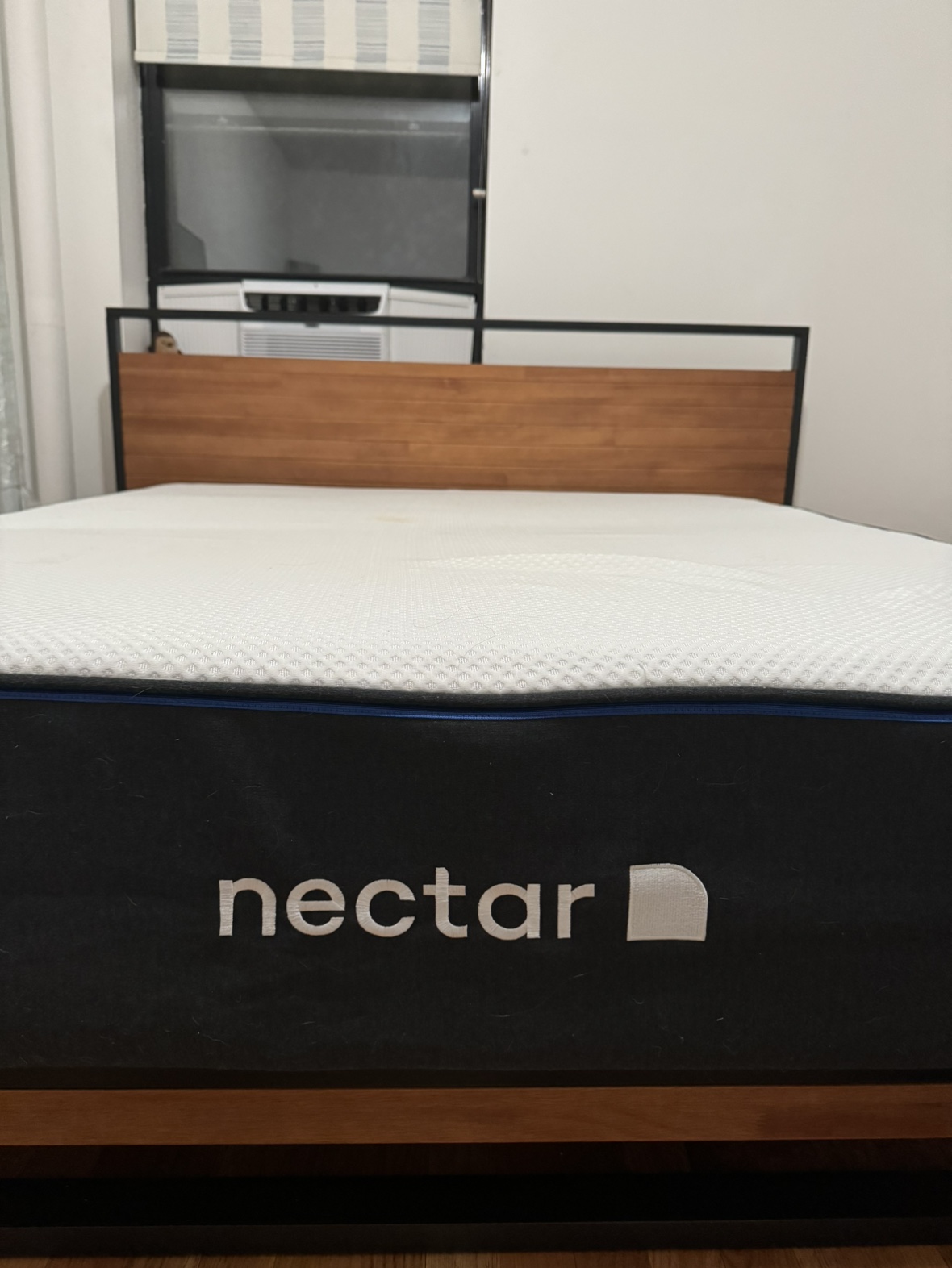 Nectar Queen size mattress - excellent condition