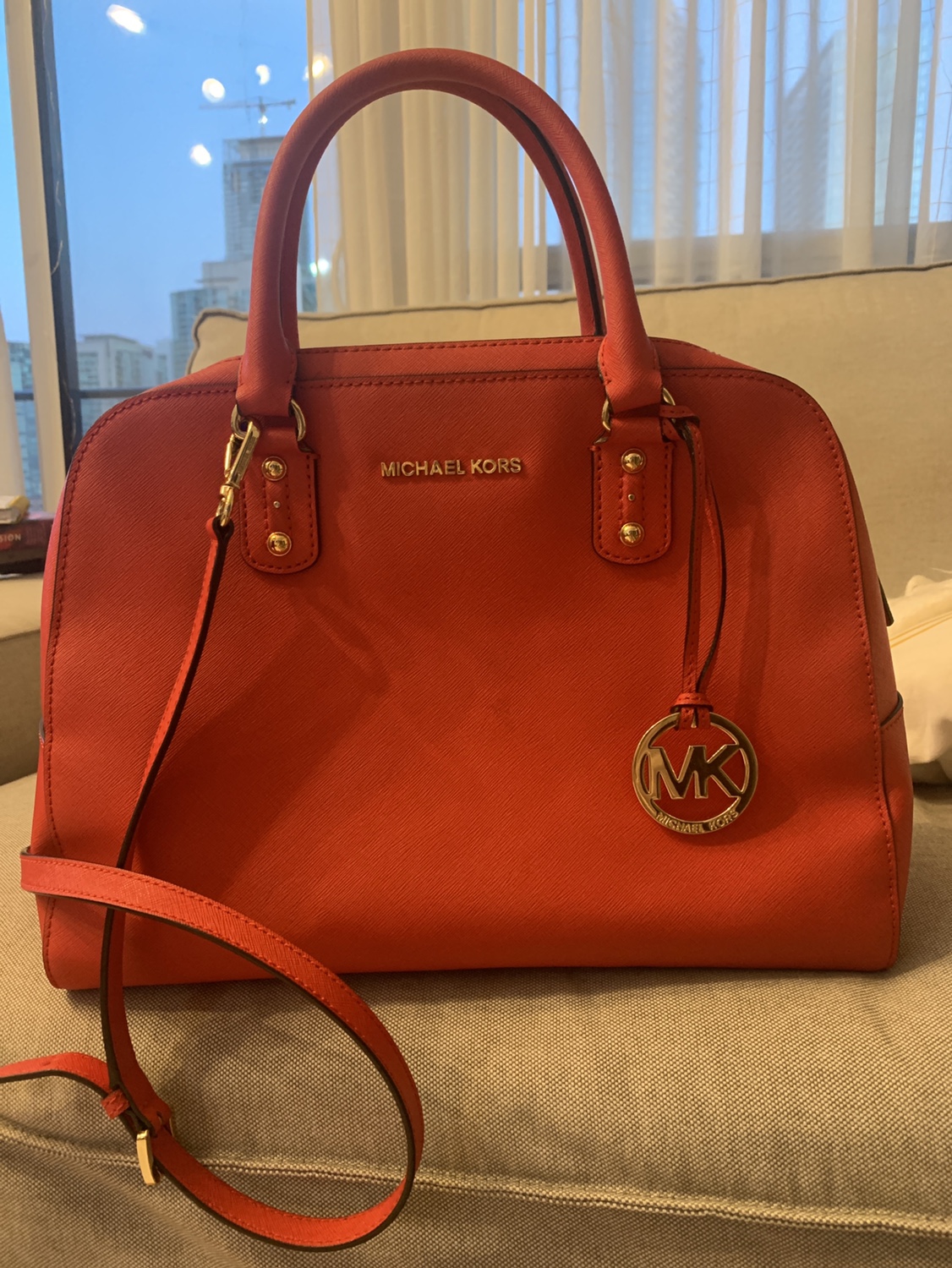 Michael Kors bag thumbnail
