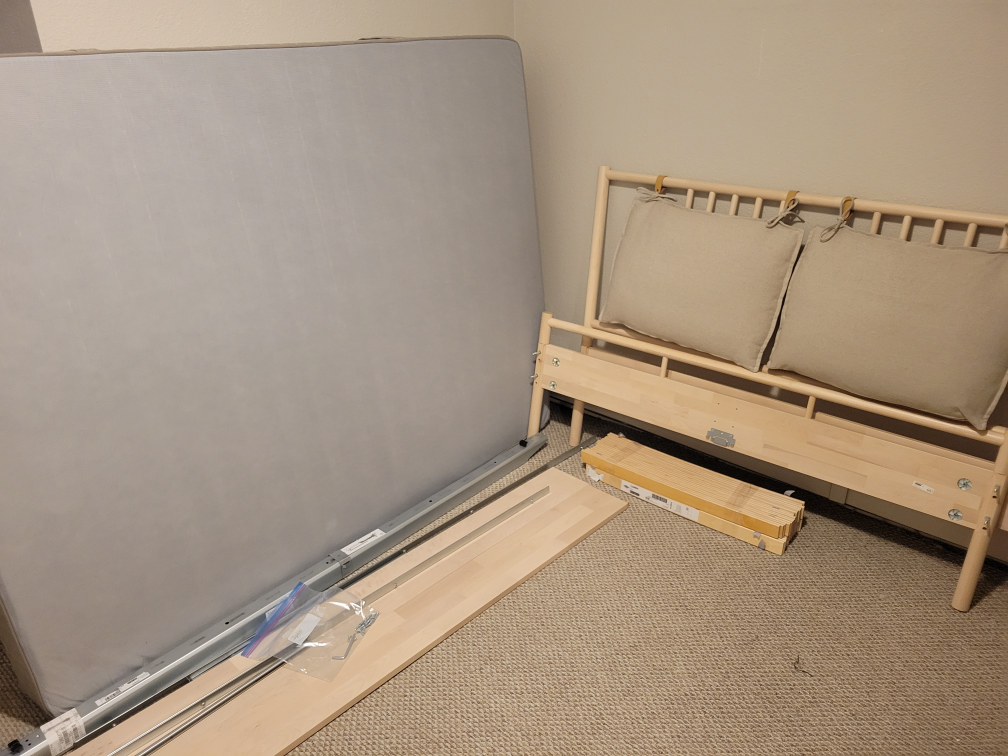 Queen bedrame + mattress - photo 4