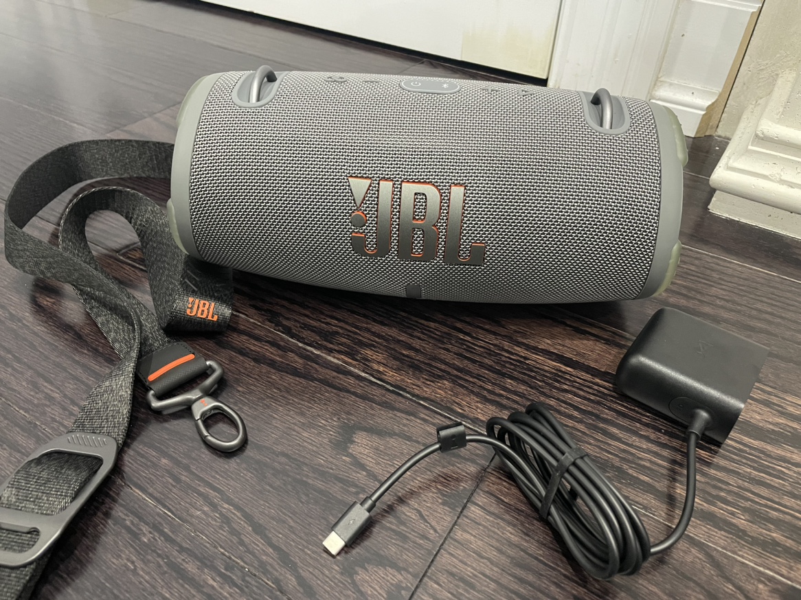 Like new JBL XTREME 3 All box set image indicator(8)