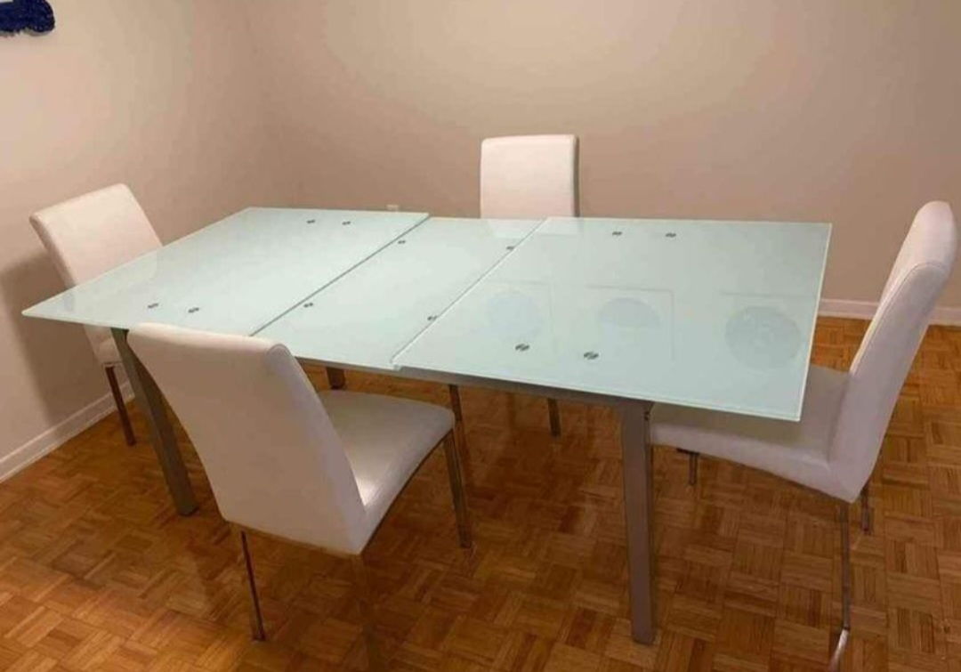 Selling Only Table NO Chairs - photo 2