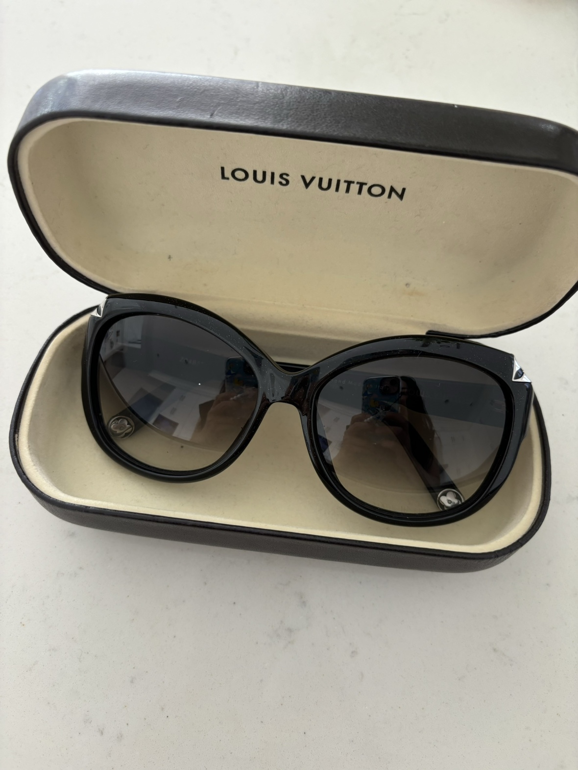 Louis Vuitton Oversized sunglasses - photo 2