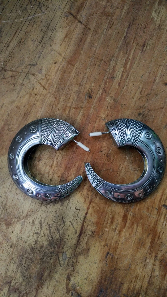 Aluminum Metal Hoop Earrings image indicator(2)