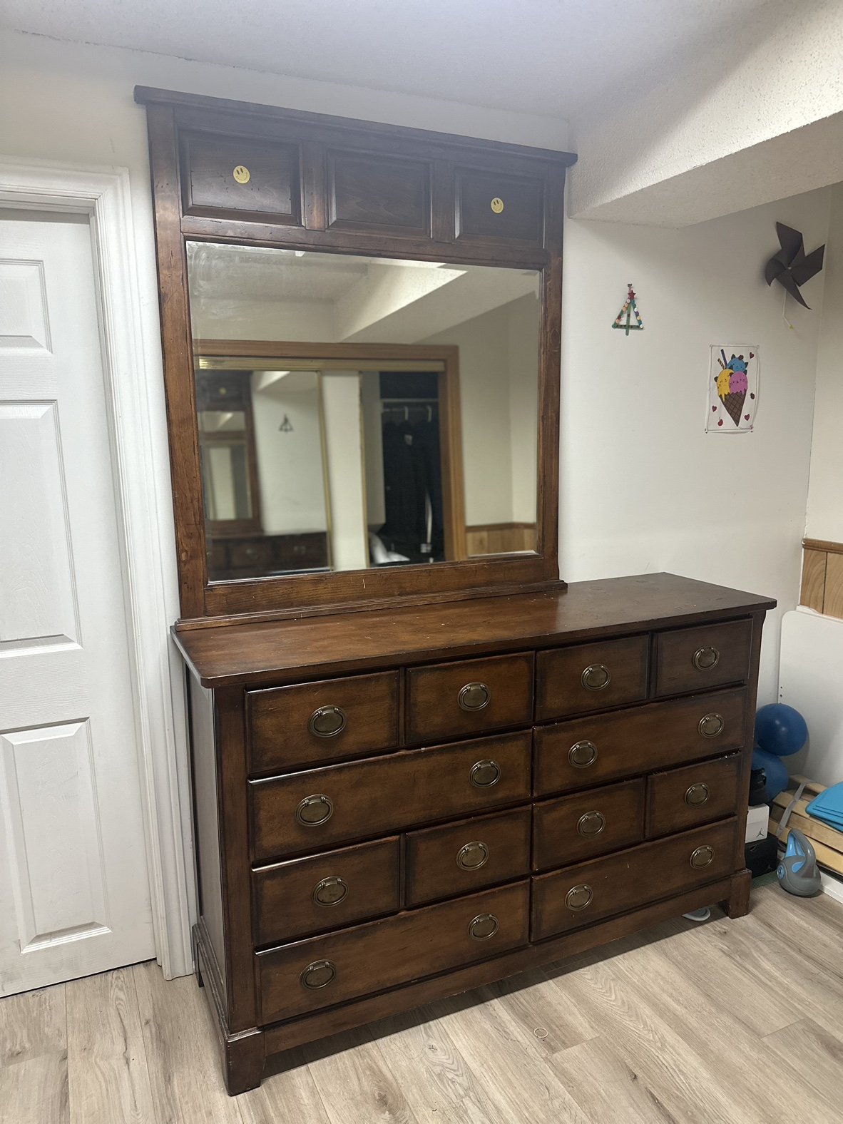 Dresser - photo 2