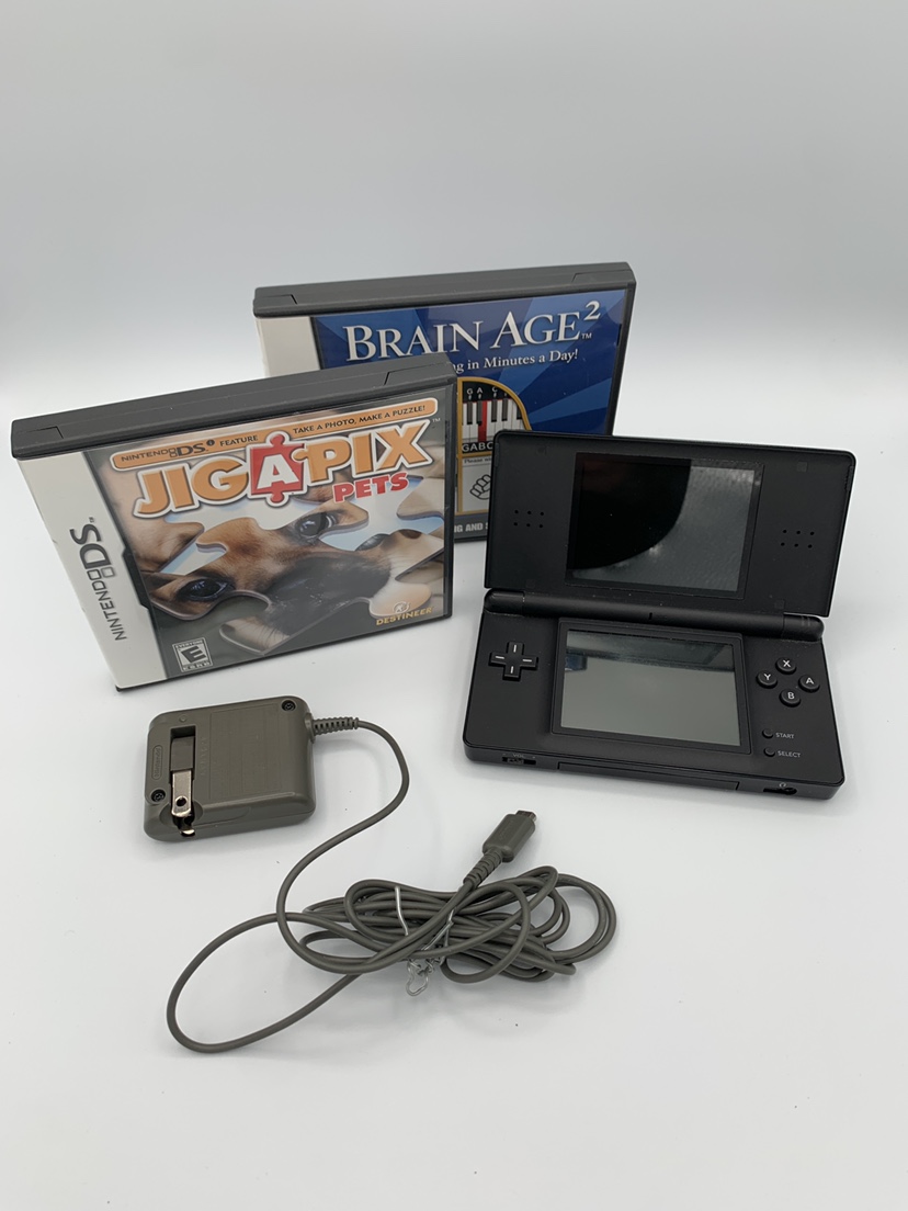 Nintendo DS Lite NOT WORKING thumbnail