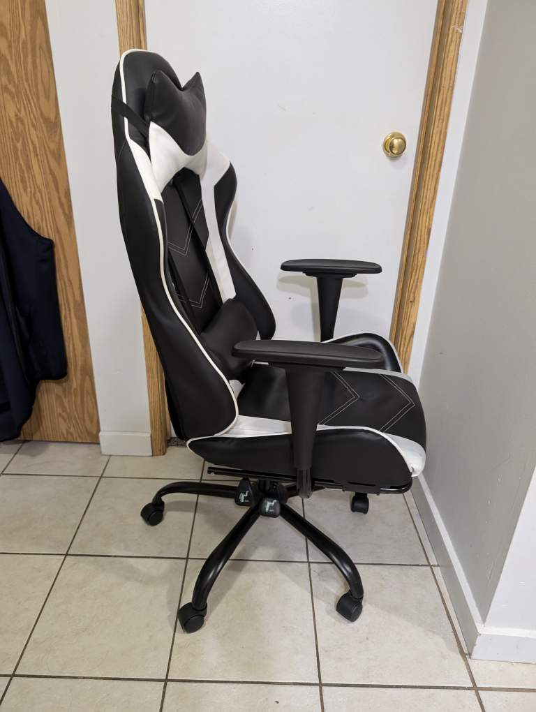 Reclining Gaming Chair with footrest - photo 2