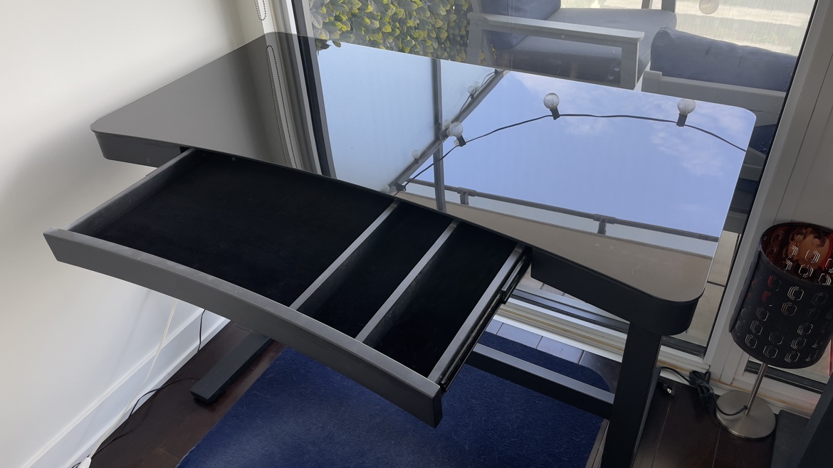 Adjustable standing desk - photo 3