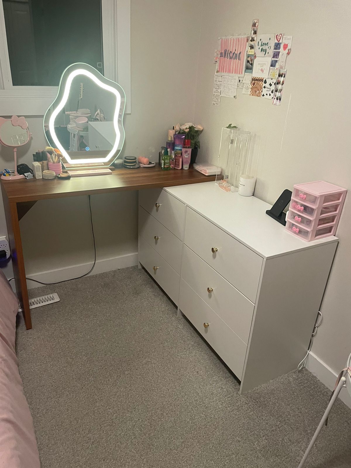 Vanity Desk with lighted mirror - photo 3