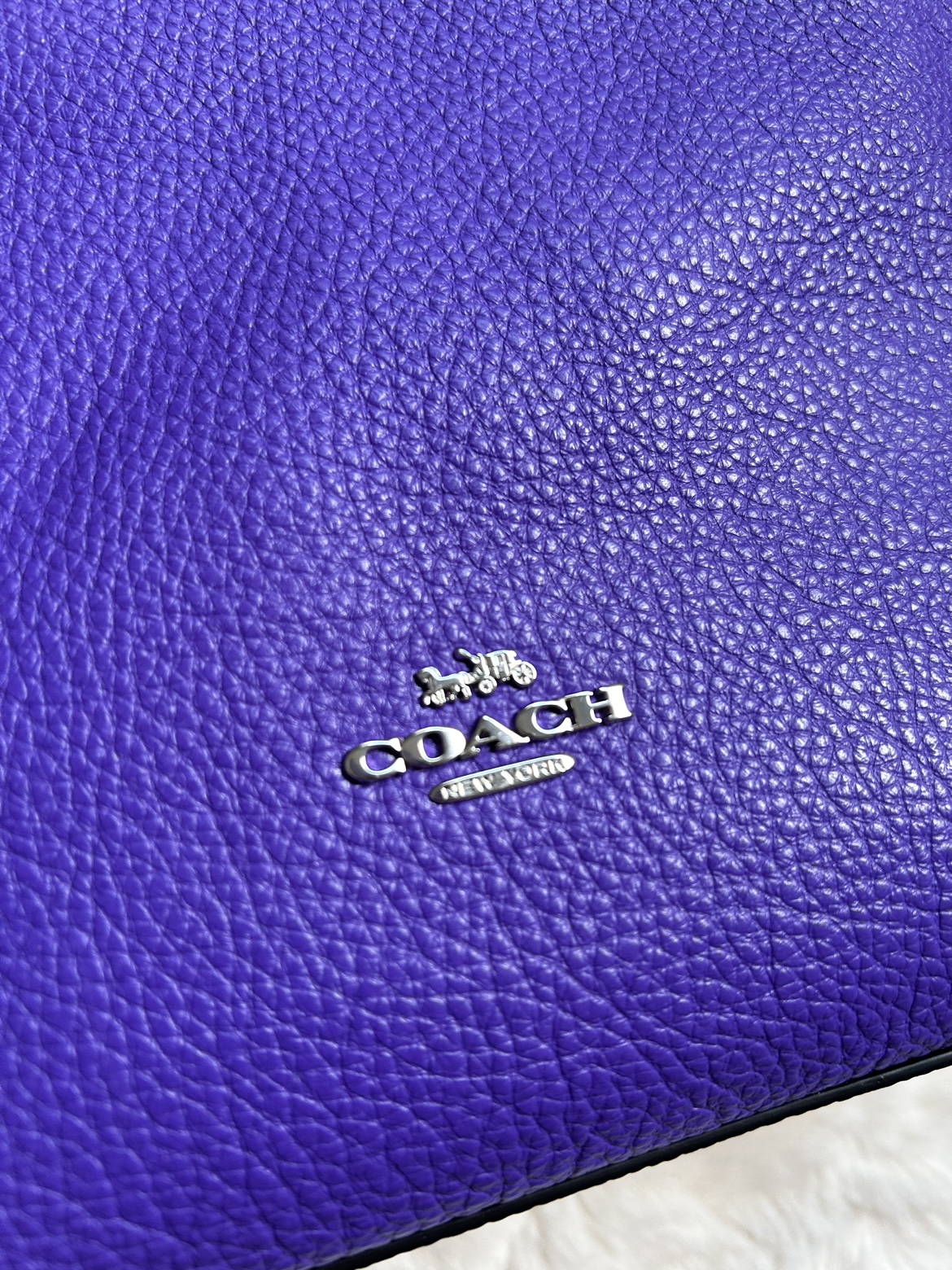 Coach val duffle leather bag image indicator(9)