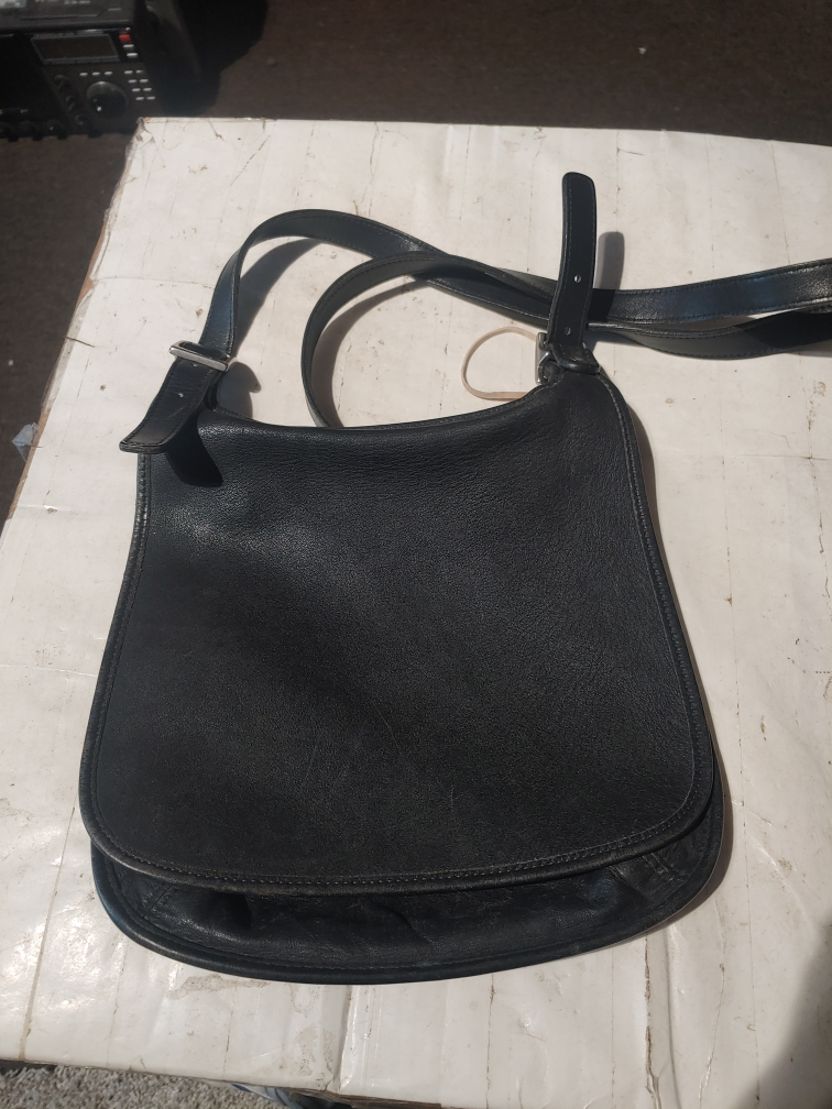 Vintage Coach 9135 Black Hippie Flap Saddle Bag thumbnail
