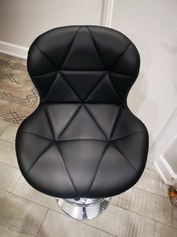 Coffee table with 2 chairs image indicator(3)