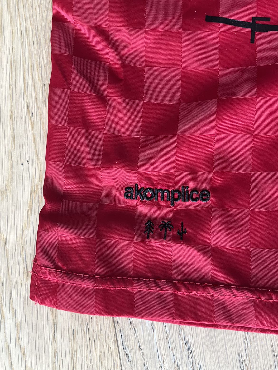 Umbro x Akomplice Checkerboard Retro Short - photo 2