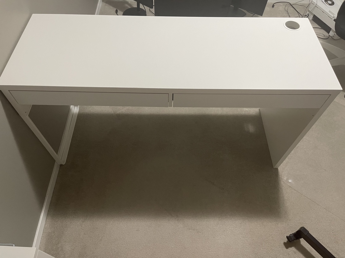 Must go! Micke white office desk (very good condition)