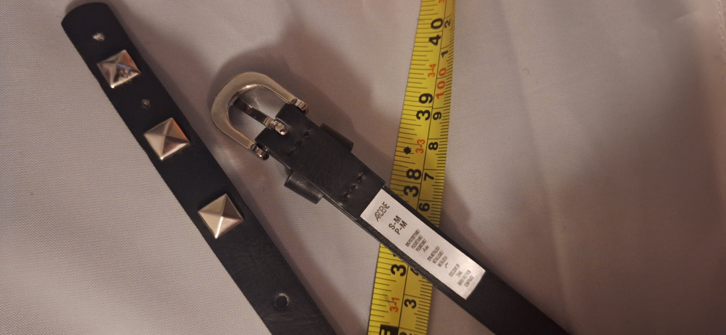 ❤️Black thin belt with silver square studs image indicator(2)