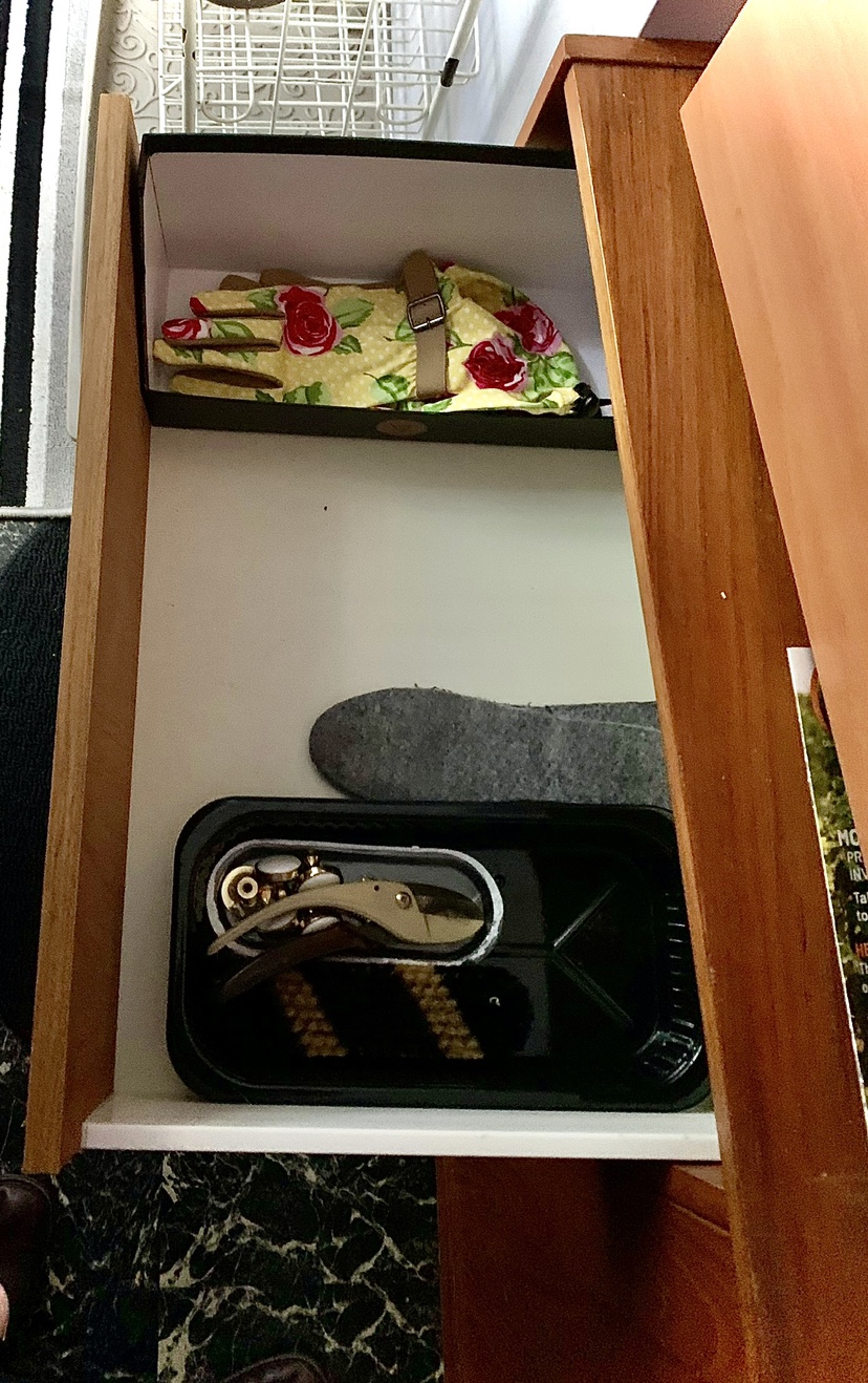 Free 🚚…. Mid Century Modern Teak console 🍁 image indicator(4)