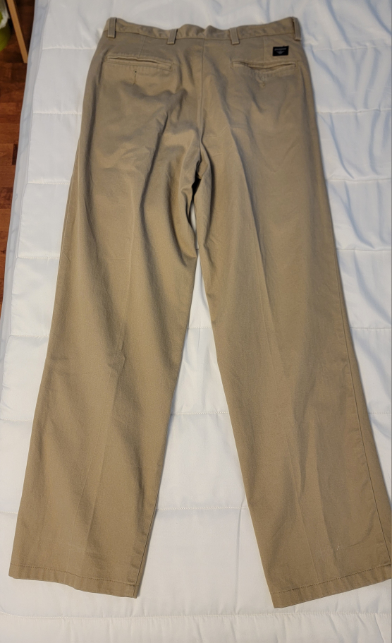 Men's Dockers Khaki Pants (size 30 waist) - $20 each image indicator(4)