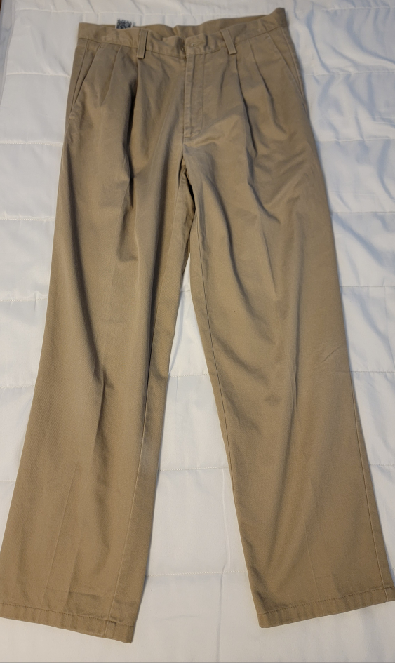 Men's Dockers Khaki Pants (size 30 waist) - $20 each image indicator(5)