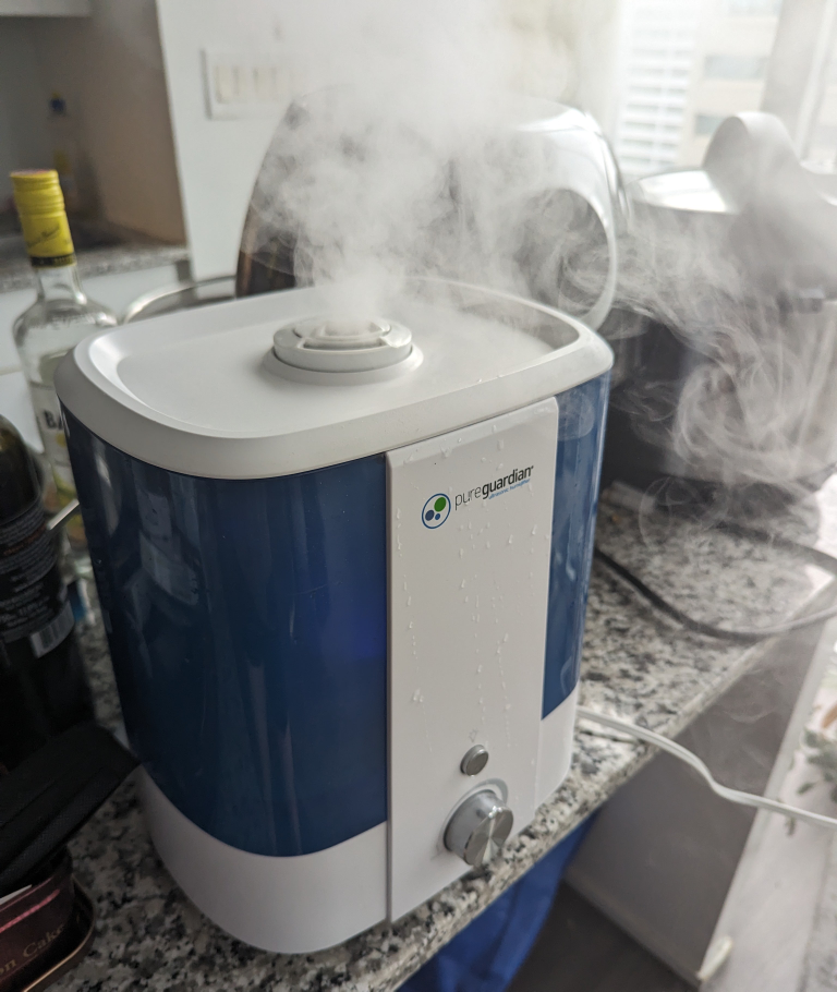 PureGuardian Ultrasonic Cool Mist Humidifier - photo 2
