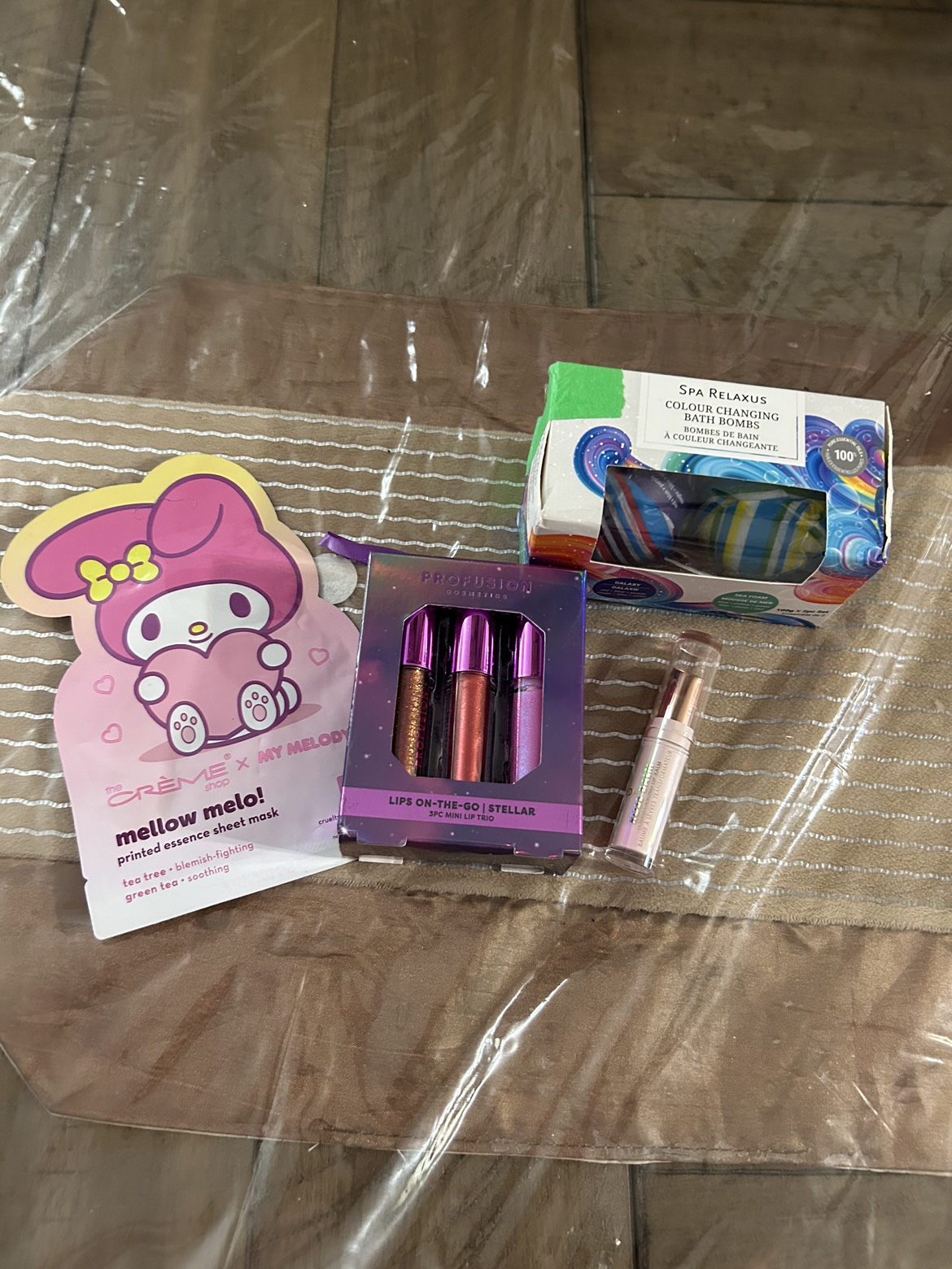 Kids set MUST GO SOON