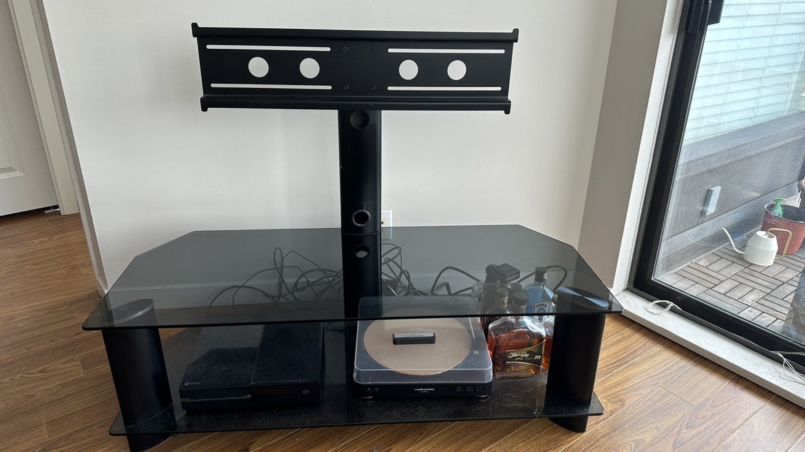 TV Console - photo 3