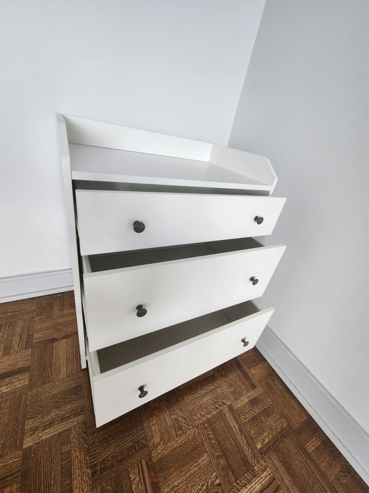 Ikea Hauga 3 Drawer Chest image indicator(2)