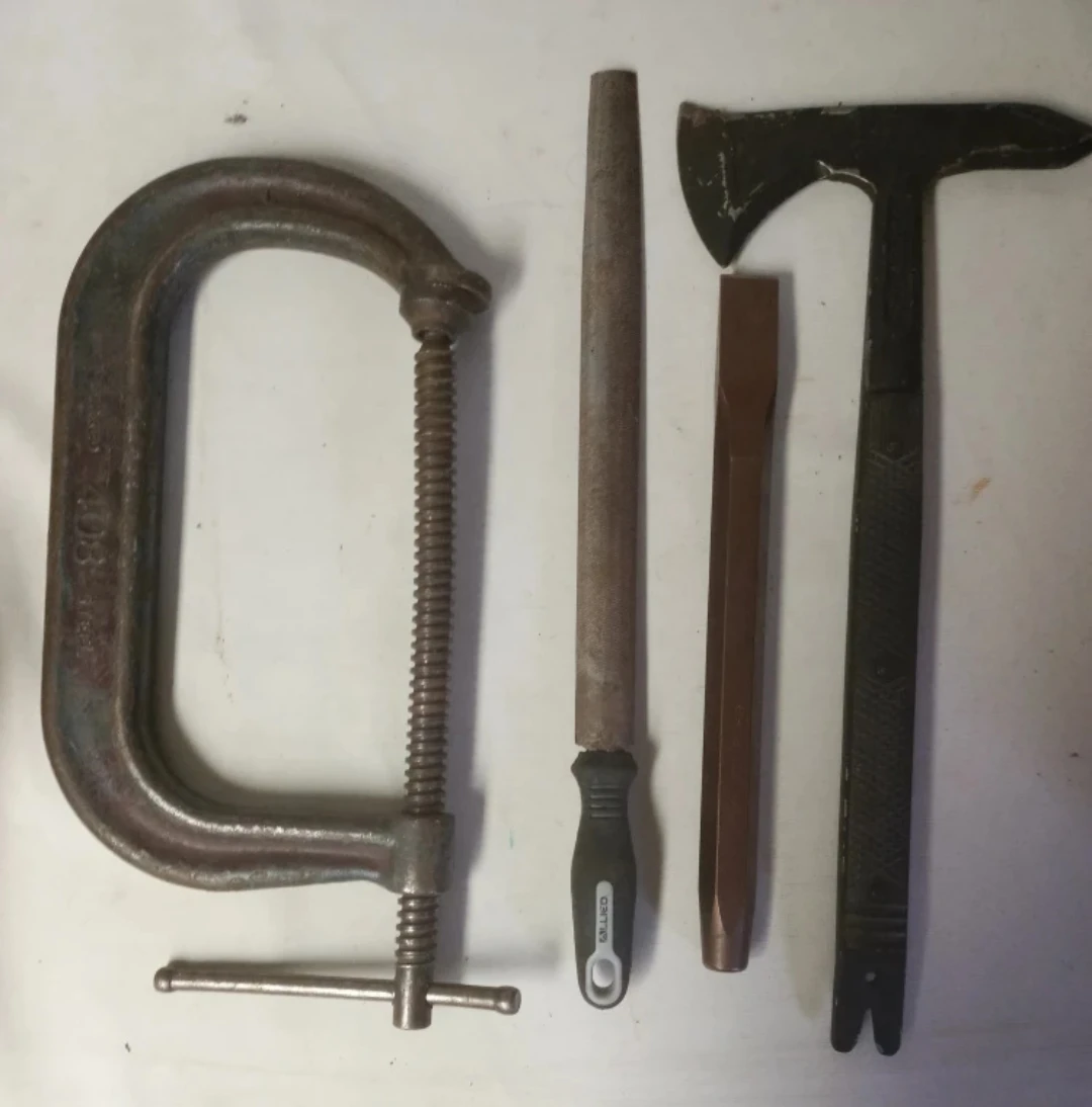 HAND TOOLS - USED BUT STILL USABLE!! image indicator(2)