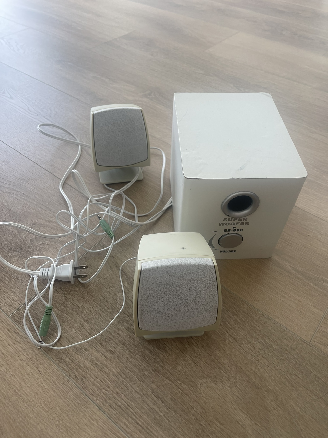 White Audio thumbnail