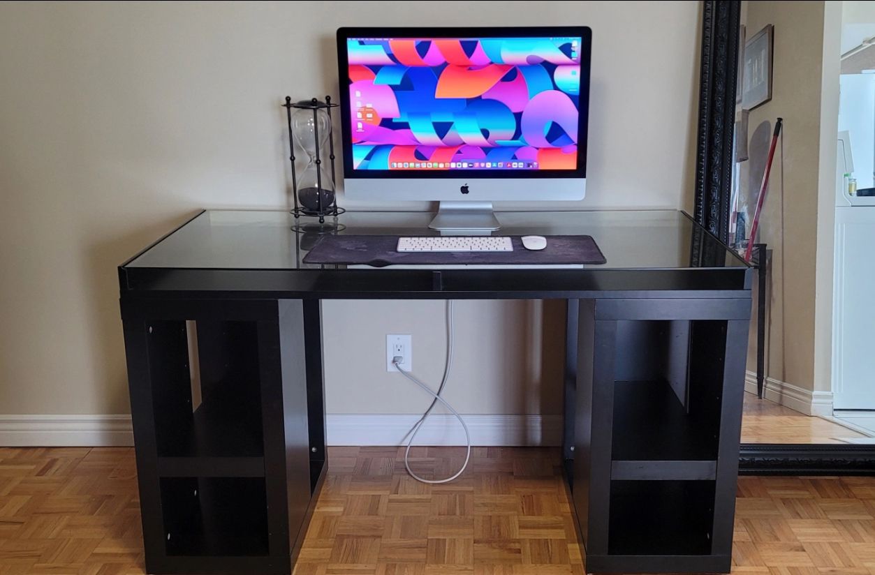 Glass Tv table