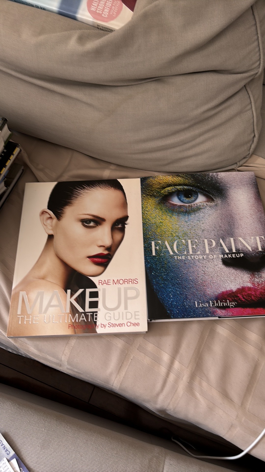 Face paint makeup books