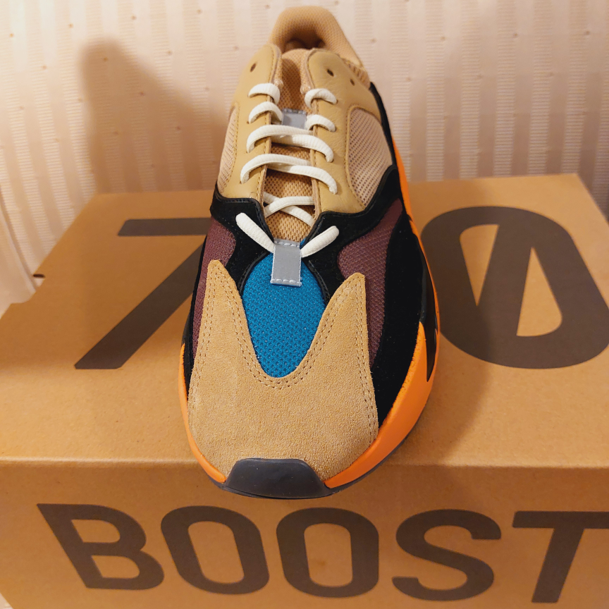 Yeezy 700 Size 11 image indicator(2)