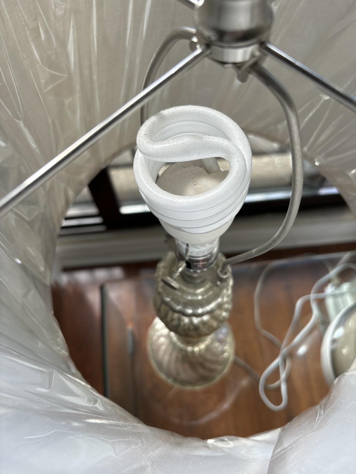Table lamp brand new beige - photo 4