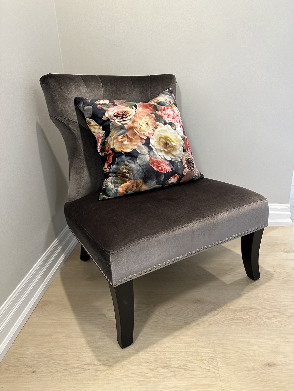 $40-Beautiful Grey velvet Decor chair thumbnail