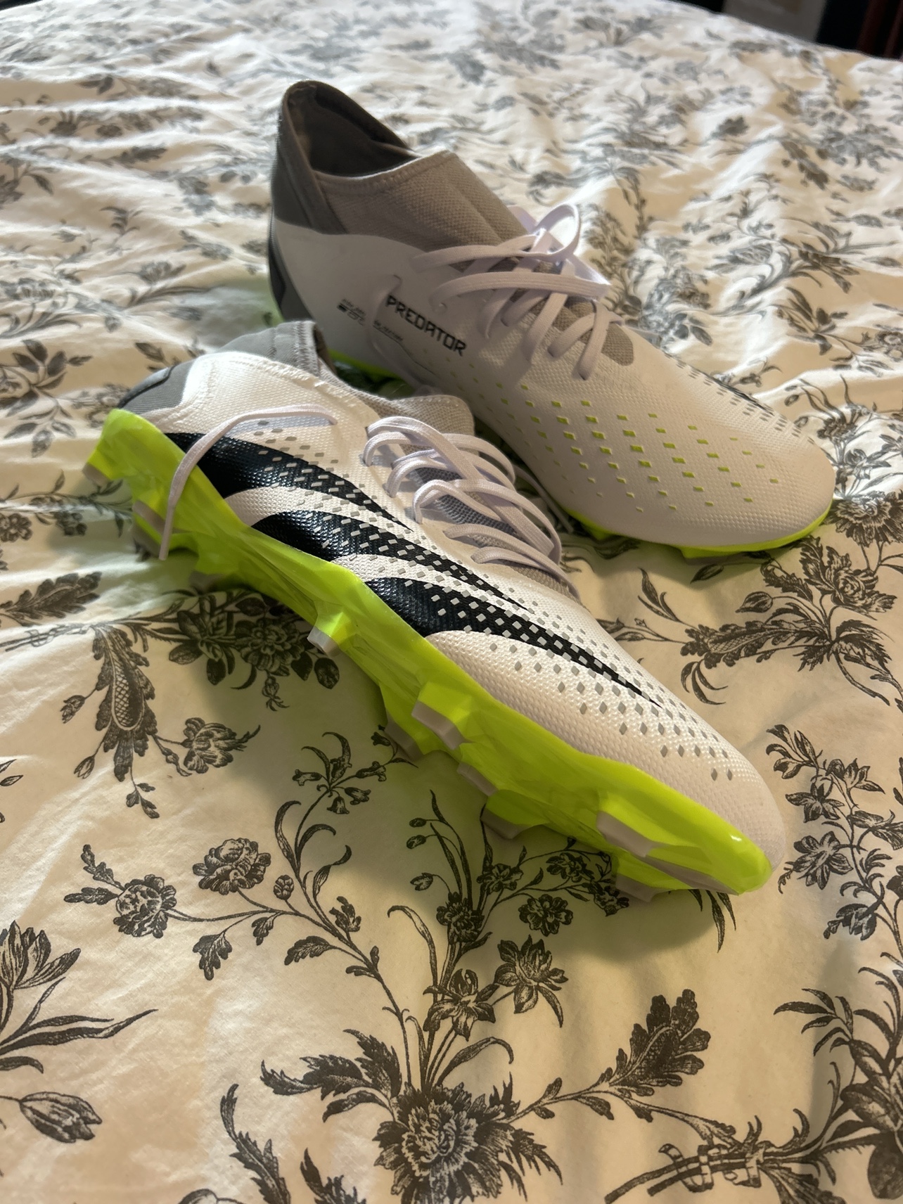 US 12 Adidas Accuracy.3 Football Boots Firm Ground thumbnail