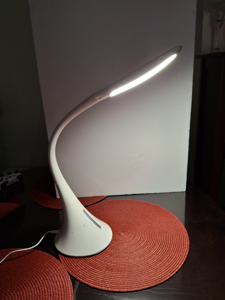 Bostitch Modern Desk Lamp, White image indicator(4)