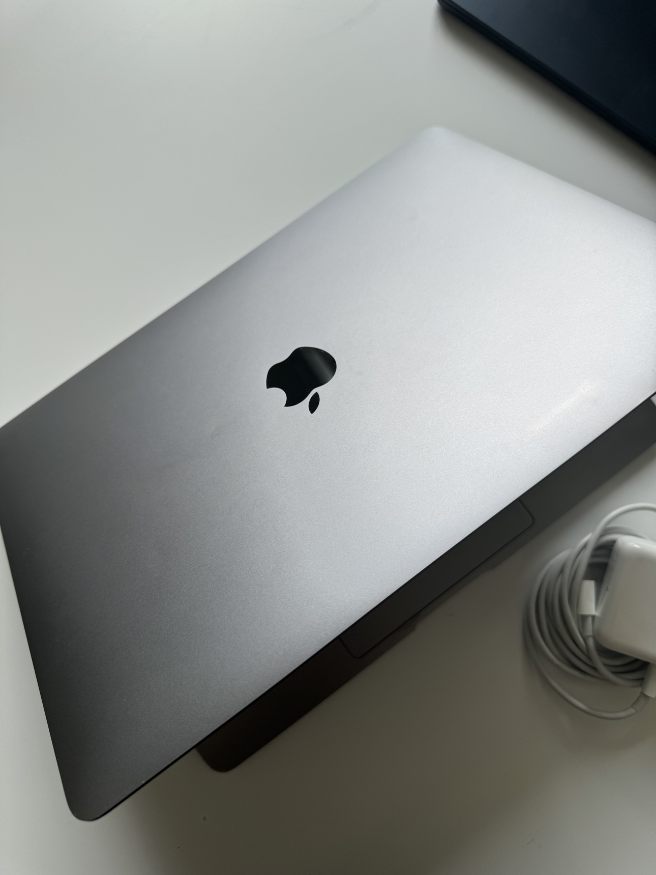 Macbook Air 2019 - photo 2