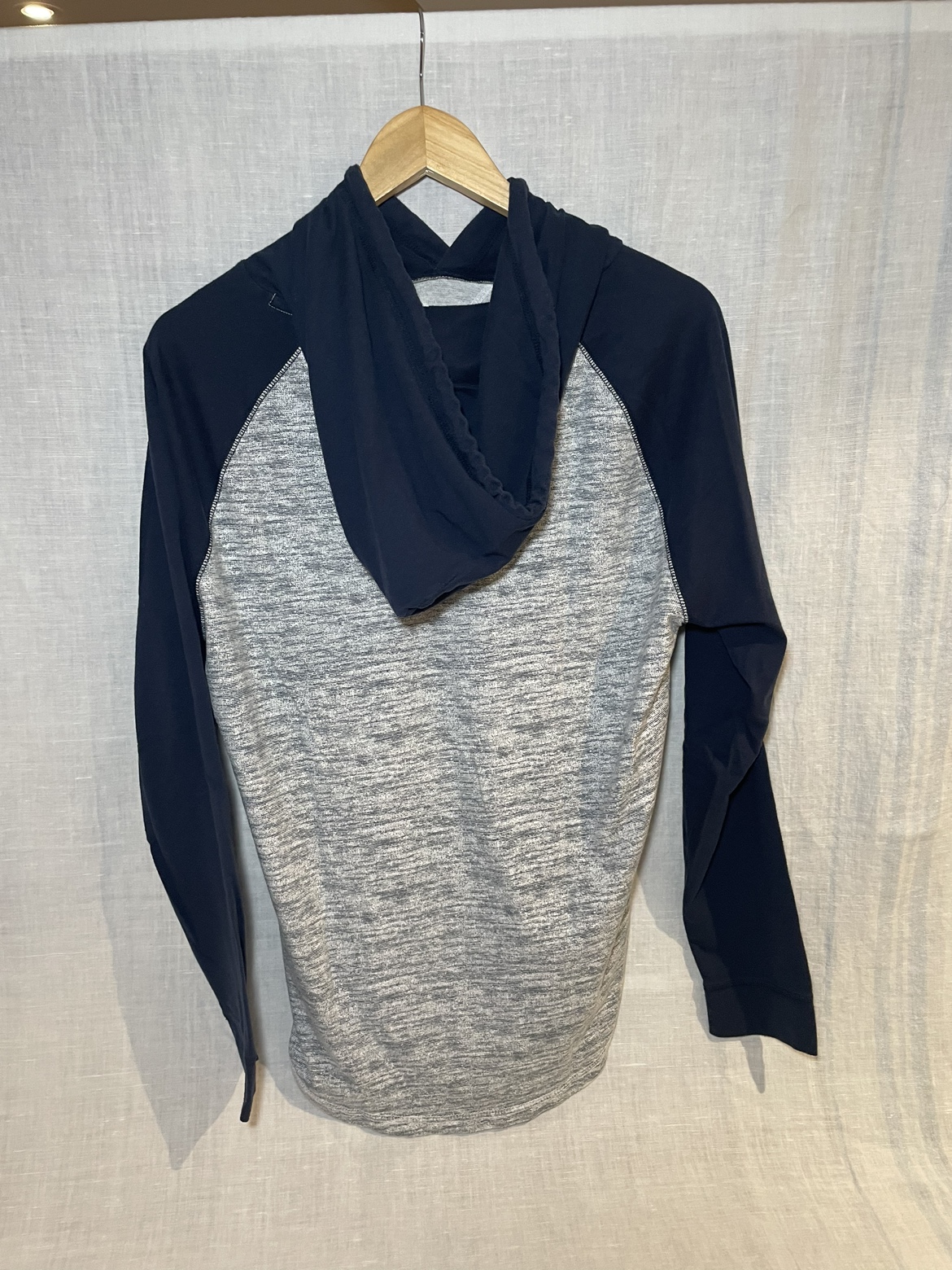 Hollister Long Sleeve Shirt with Hood image indicator(2)