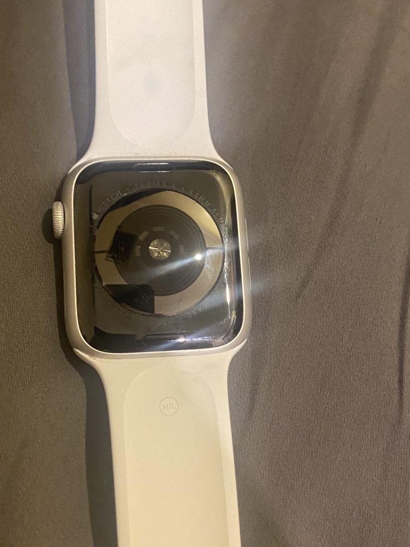44mm Apple Watch Series 4 image indicator(6)