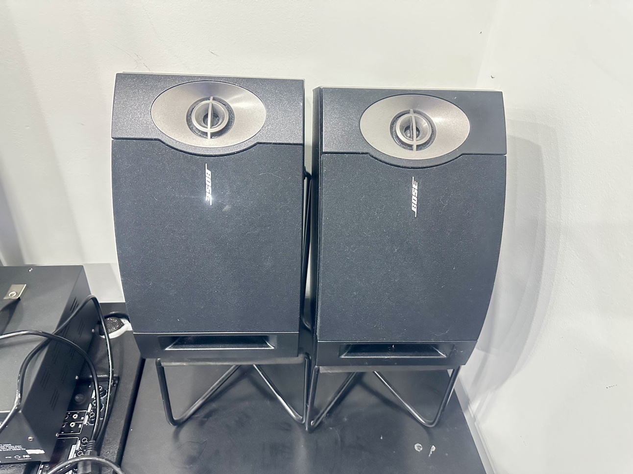 Boss V201 speakers